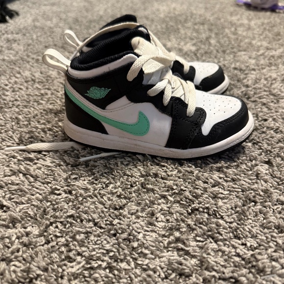 Nike 9c Shoes - Picture 1 of 2